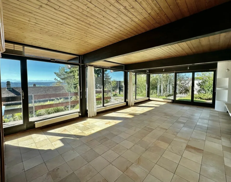 Maison individuelle de 7 pièces avec piscine et vue dégagée – photo 3 sur 15