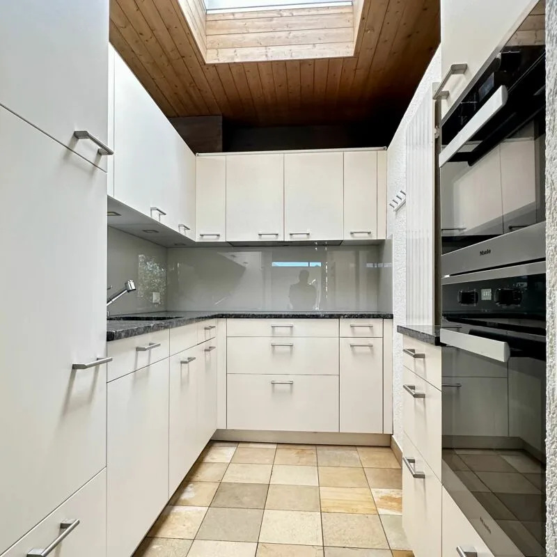 Maison individuelle de 7 pièces avec piscine et vue dégagée – photo 5 sur 15
