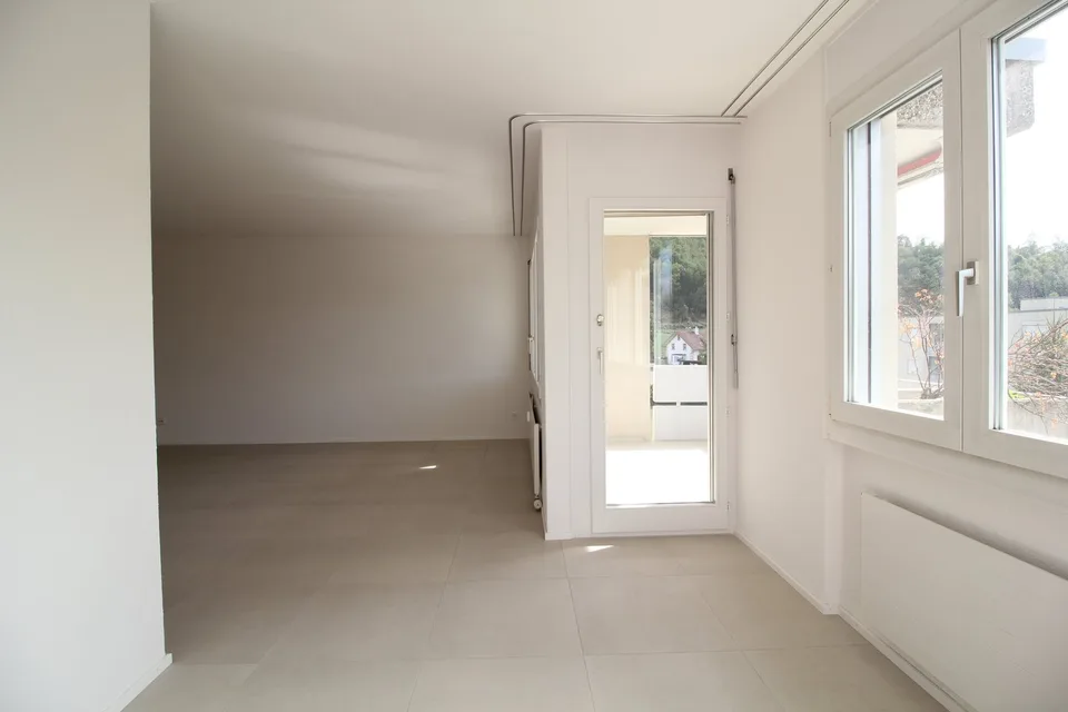 Appartamento di 4,5 locali rinnovato e tranquillo, vicino ad Aarau – foto 15 di 18