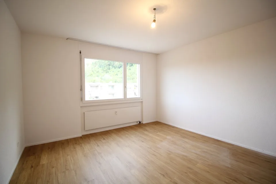 Appartamento di 4,5 locali rinnovato e tranquillo, vicino ad Aarau – foto 6 di 18