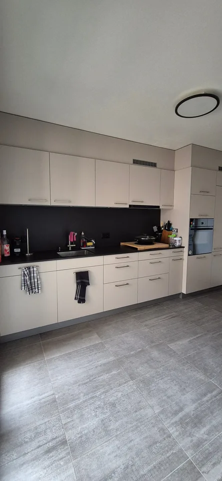 Geräumige 4.5-Zimmer-Wohnung im Herzen von Sierre – Foto 4 von 11