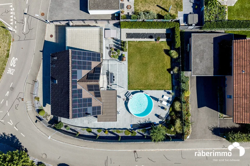 Casa curata con piscina e molto spazio – foto 9 di 13