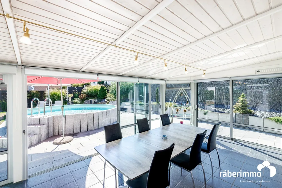 Casa curata con piscina e molto spazio – foto 10 di 13