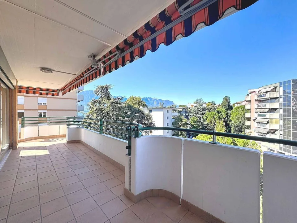 Superbe 5.5 pièces de 132 m2 int. totalement rénové avec grand balcon – Foto 14 von 26