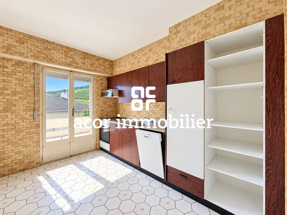 Appartement 3½ pièces avec potentiel de transformation - Sierre – Foto 3 von 5