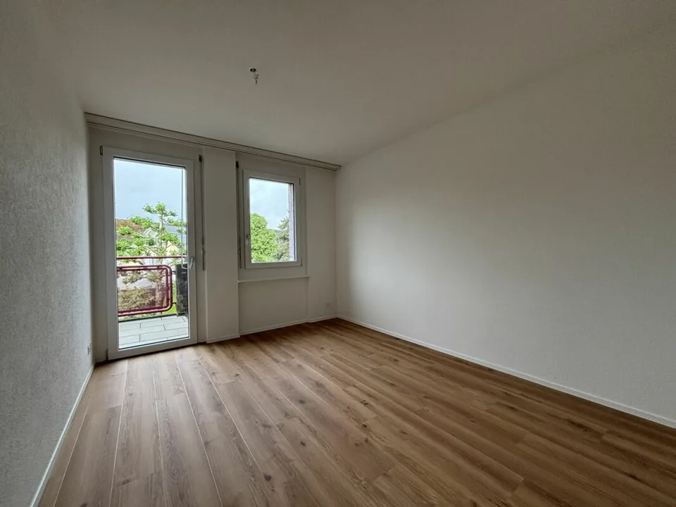 Teilsanierte 2½-Zimmerwohnung für Personen ab 60 Jahren – Foto 5 von 8