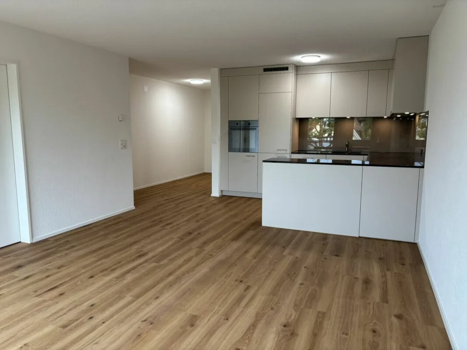 Teilsanierte 2½-Zimmerwohnung für Personen ab 60 Jahren – Foto 2 von 8