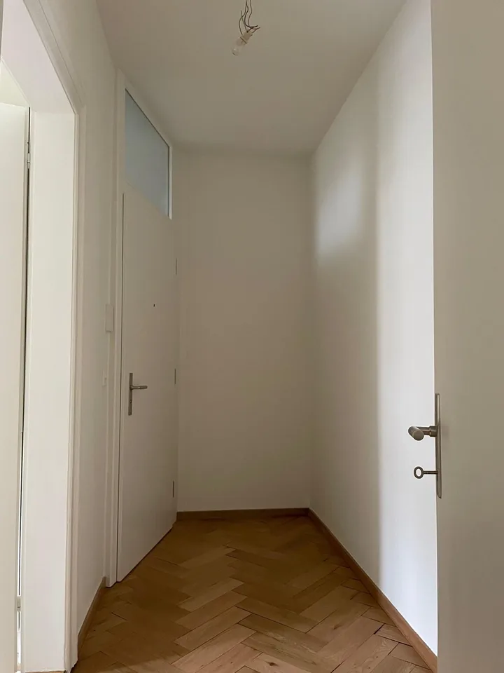 Altbauwohnung im Gundeli nahe Heiliggeistkirche – Foto 3 von 8