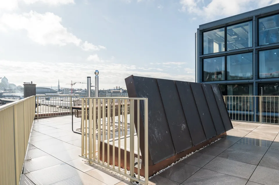 Möbliertes 2.5-Zimmer-Penthouse mit grosser Dachterrasse in Zürich – Foto 11 von 11
