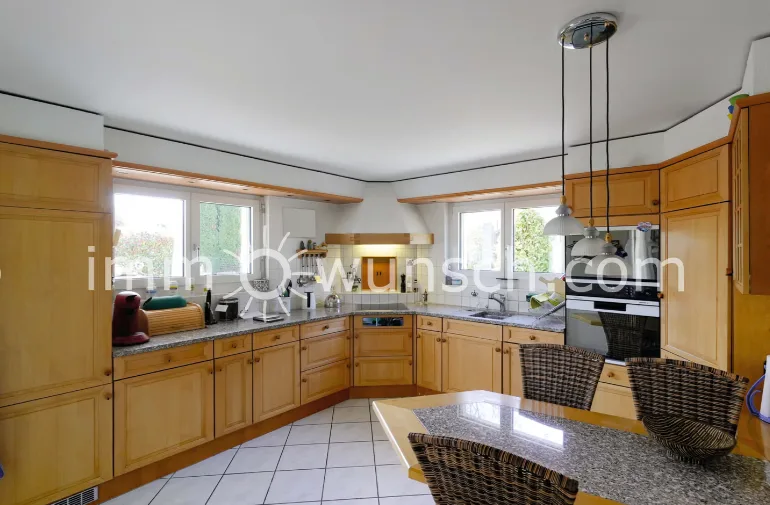 Charmante maison de 5 ½ pièces, avec superbe jardin, en zone résidentielle élevée et calme – photo 7 sur 14