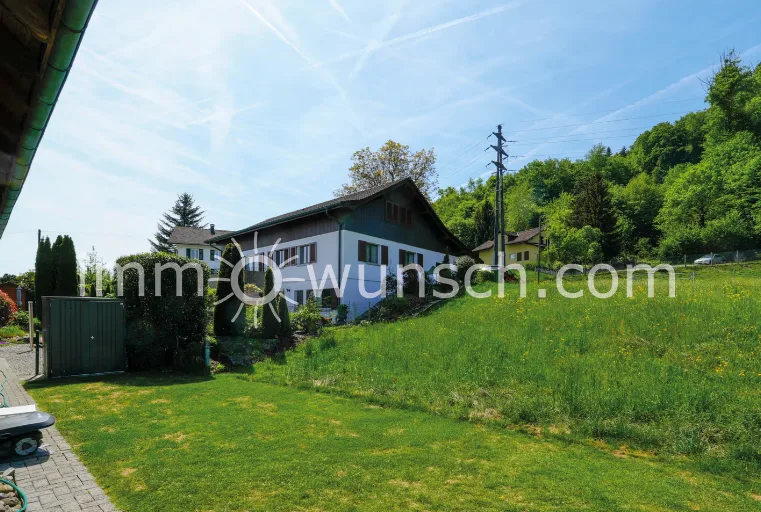 Charmante maison de 5 ½ pièces, avec superbe jardin, en zone résidentielle élevée et calme – photo 4 sur 14
