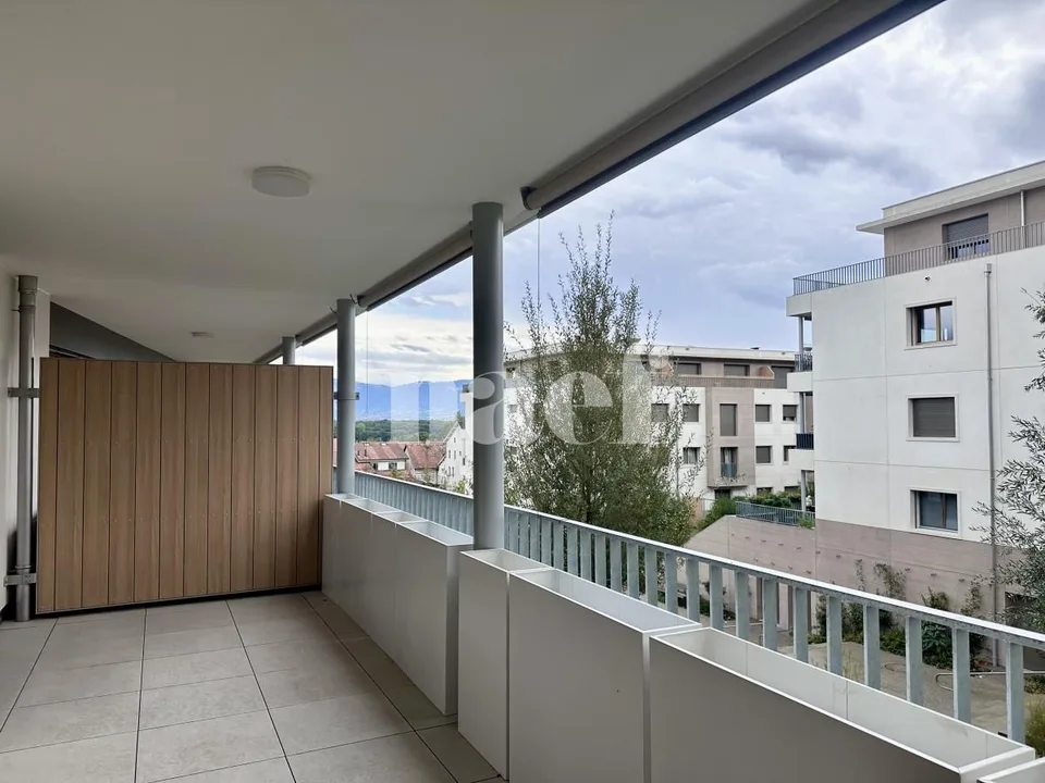 Bello appartamento con grande balcone - nel cuore di Satigny – foto 5 di 13