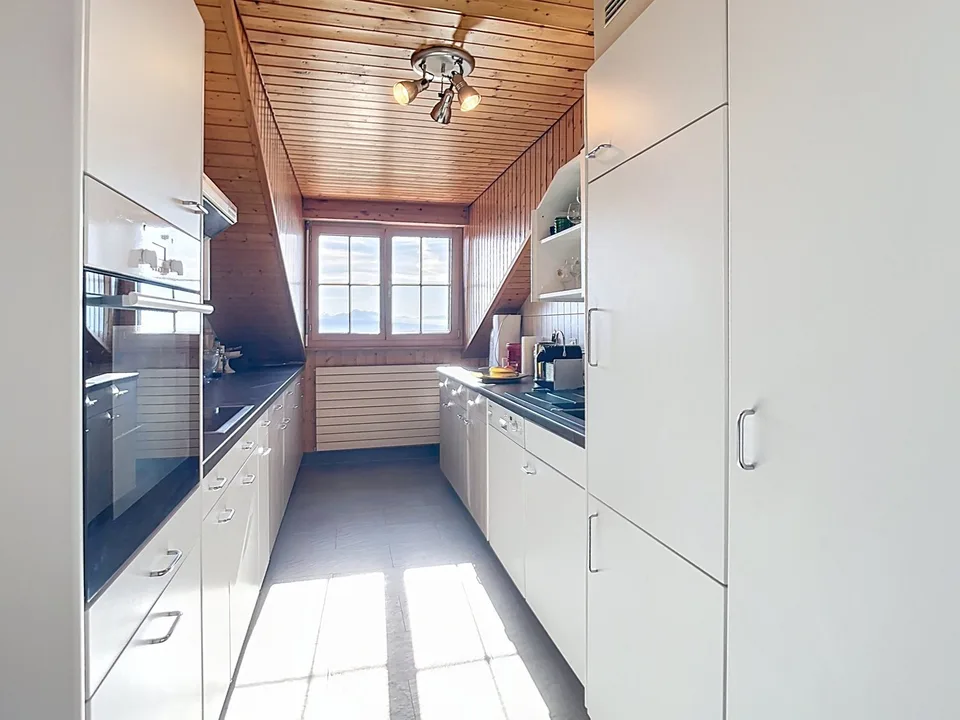 Magnifique appartement en attique de 3.5 pièces avec vue sur le lac et les montagnes – foto 19 di 24