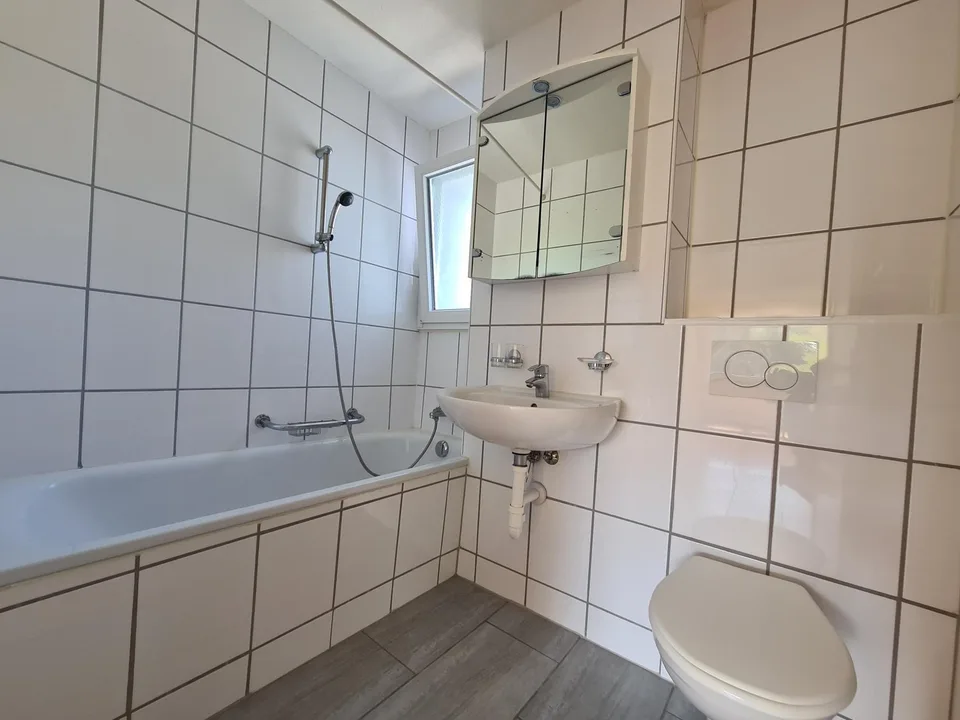 Helle & offene 3.5 Zimmerwohnung in Schmitten – Foto 6 von 7