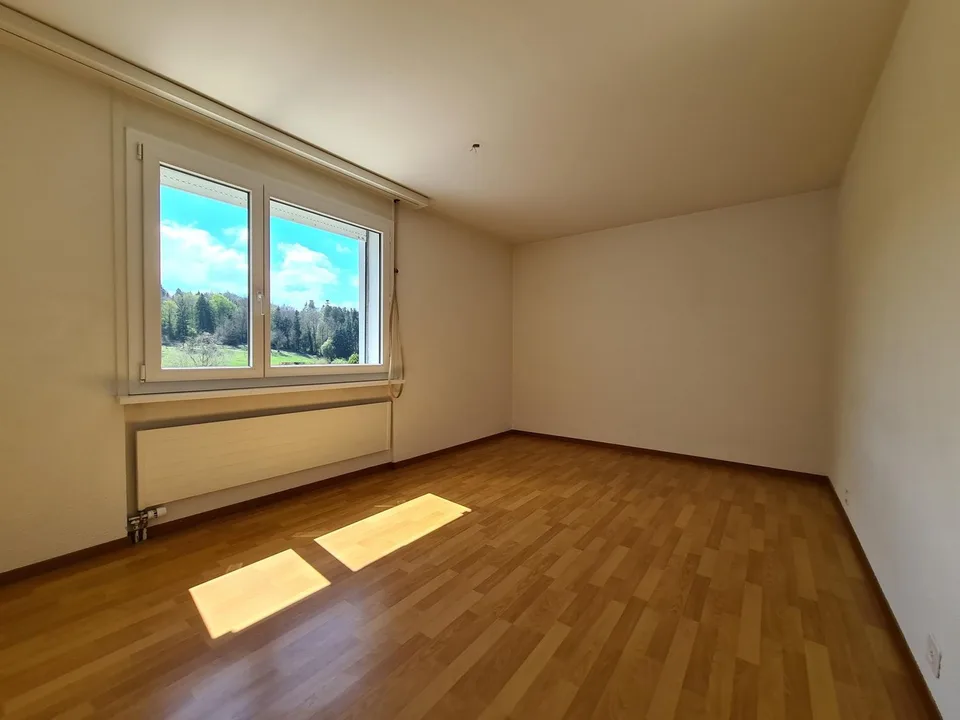 Helle & offene 3.5 Zimmerwohnung in Schmitten – Foto 5 von 7