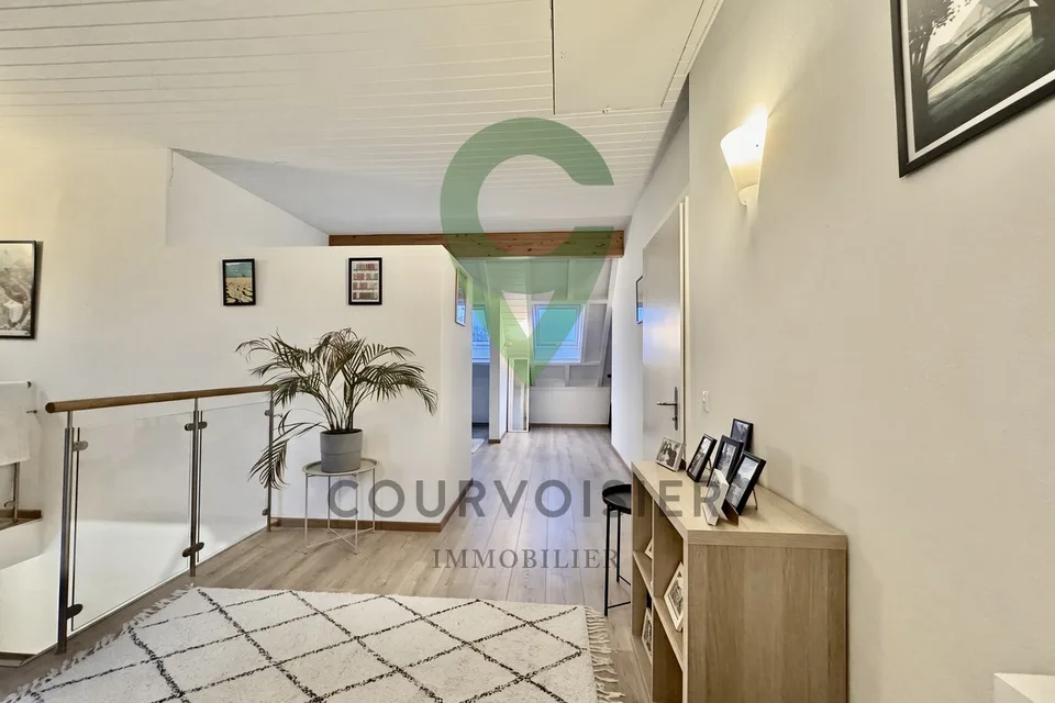 Incantevole duplex di 5,5 locali, modulabile in 2 appartamenti indipendenti – foto 3 di 13