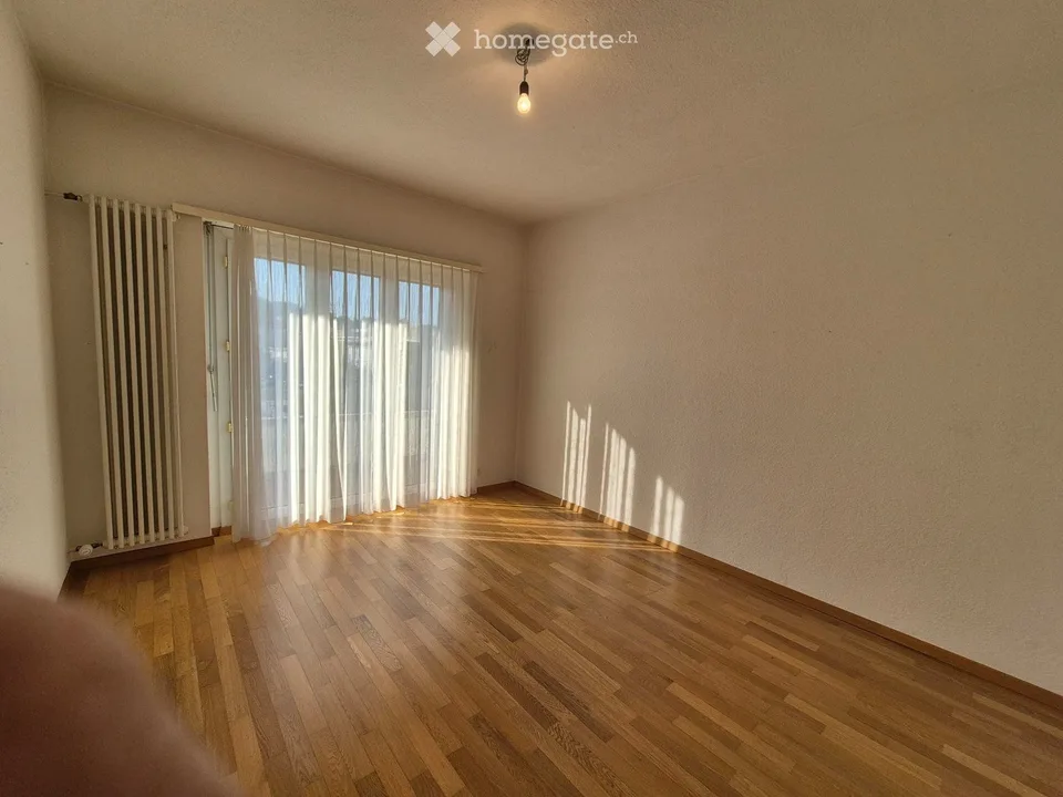 Mietwohnung mit viel Licht und Platz – Foto 2 von 5