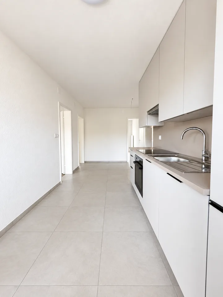Moderne 4-Zimmer-Wohnung – Erstbezug nach hochwertiger Kernsanierung – Foto 3 von 15