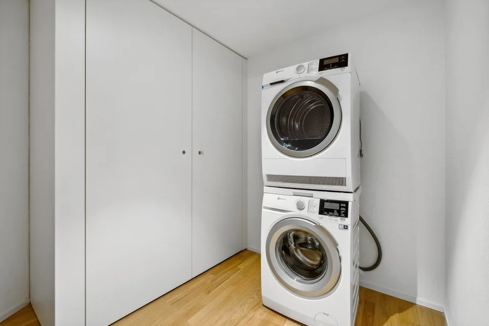 Moderne 4.5 Zimmerwohnung im Tower Münchenstein – Foto 8 von 11