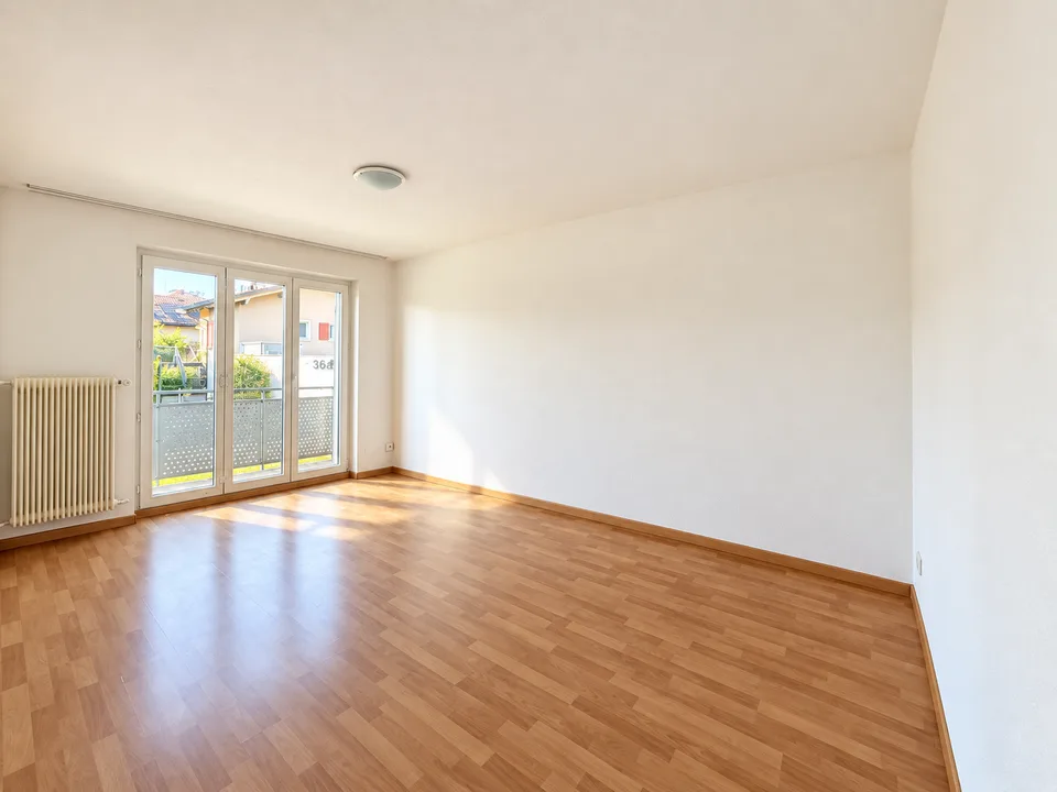 Incantevole appartamento a 3 locali al piano terra con balcone a Langenthal – foto 4 di 8