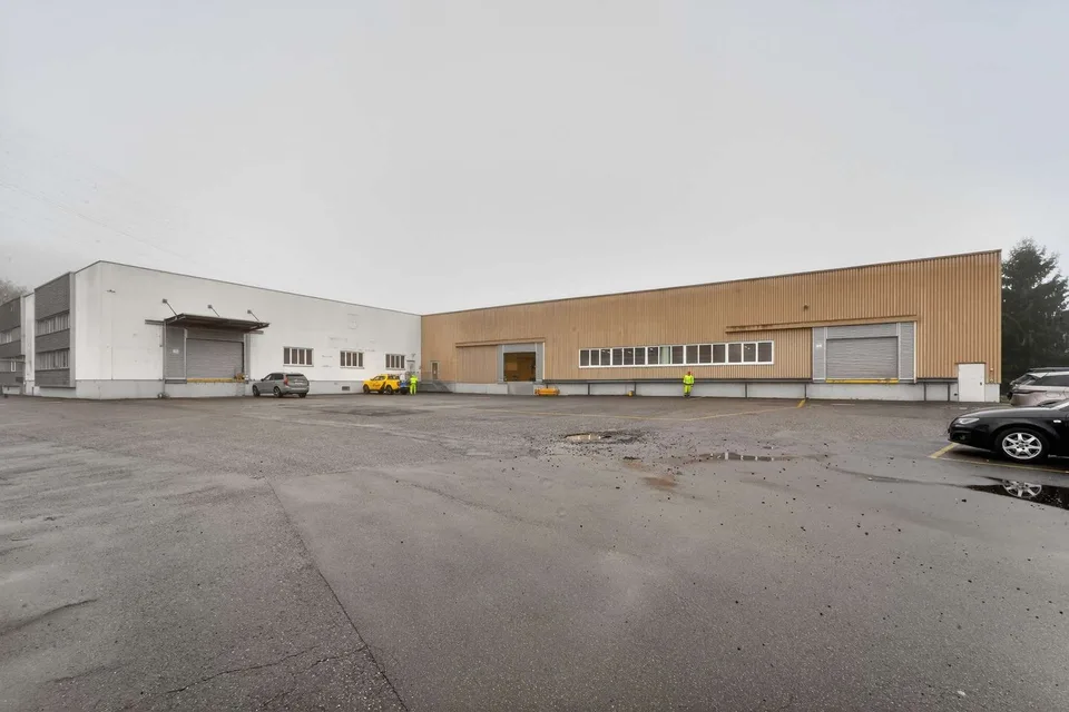 Hünenberg Gewerbe-Hub | Gewerbeflächen ab 1'000 m² für Produktion, Gewerbe, Freizeit und Showroom – Foto 13 von 13