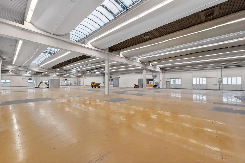 Lager- und Logistikflächen von 2'379 m² bis 5'200 m² mit direkter LKW-Erschliessung – Foto 12 von 13