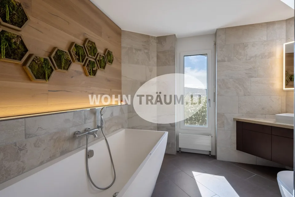 4.5-room attic apartment with a touch of luxury – photo 11 of 13