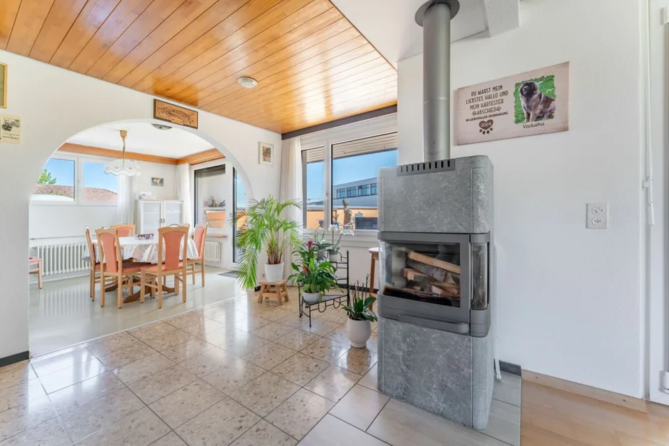 Maison ensoleillée de 5,5 pièces dans un endroit calme avec vue – photo 7 sur 15