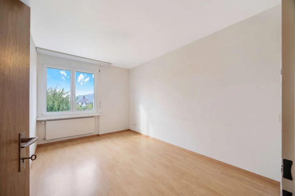 Appartement 3,5 pièces dans un emplacement central à Neuhausen – photo 6 sur 10