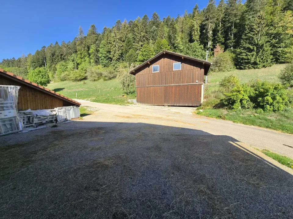 Reserviert! Bauernhof mit großzügigen Volumen – Foto 10 von 11