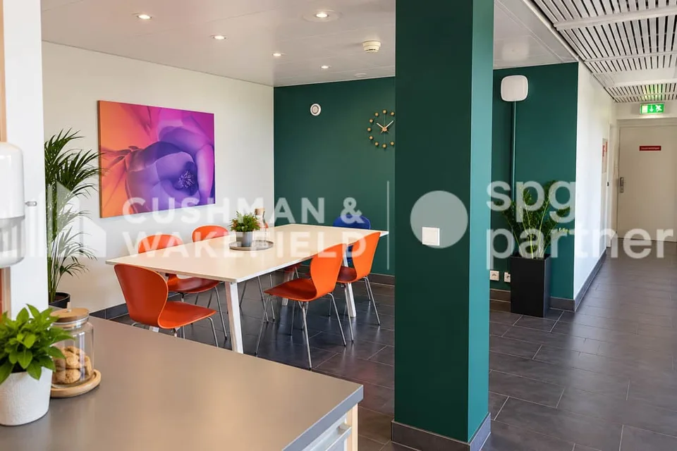 1,410 m² of offices between the city center and Prilly-Malley - Geneva 88 – photo 6 of 9