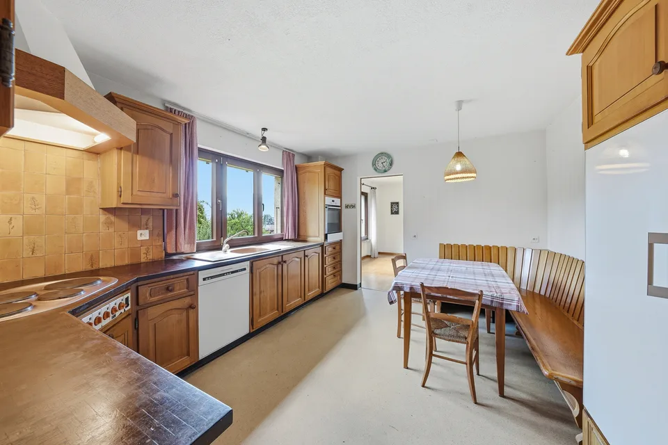 Detached house on large plot with lake view – photo 7 of 13