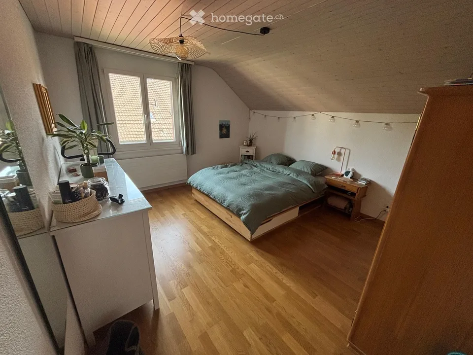 Appartement mansardé lumineux et spacieux de 4 pièces – photo 2 sur 5