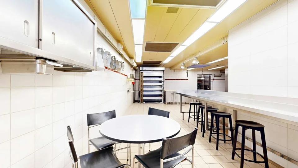 Boulangerie au Centre de Burgdorf – photo 6 sur 16