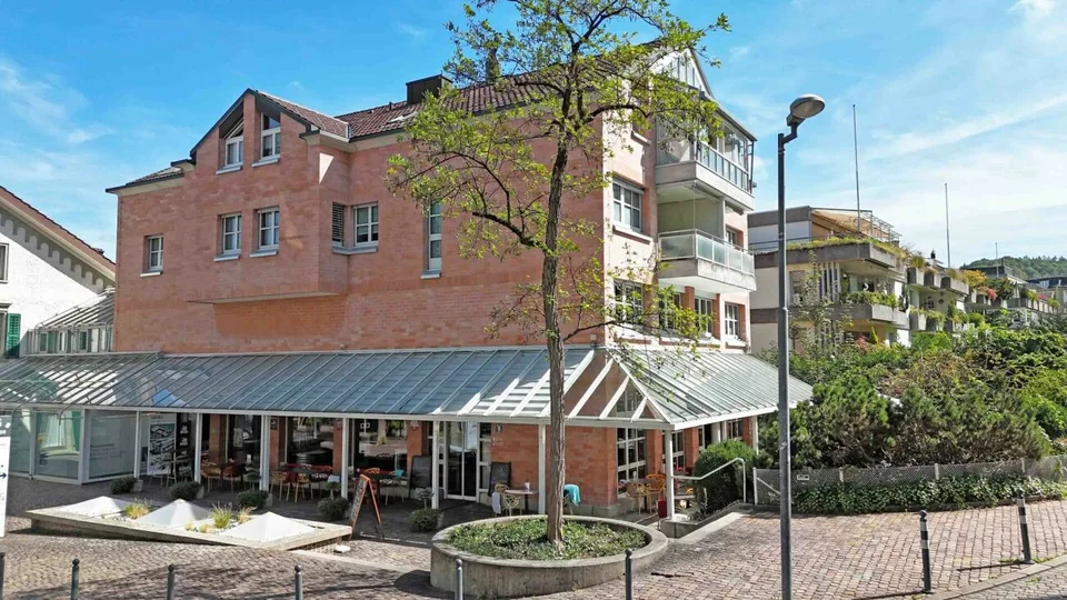 Gastro- /Local commercial au centre de Burgdorf – photo 2 sur 17