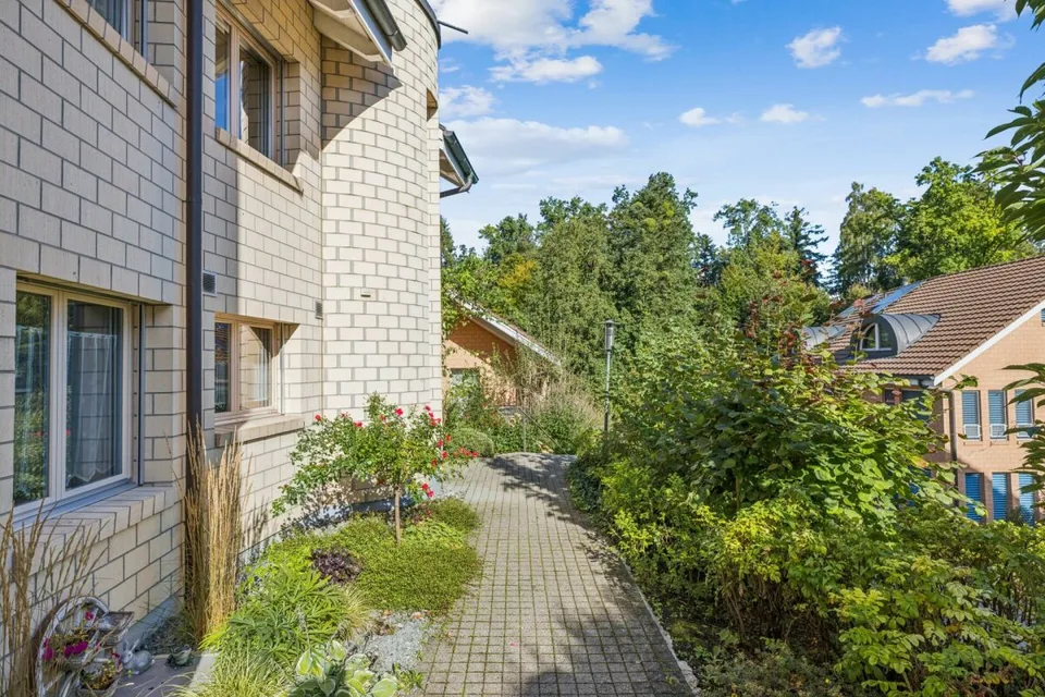 Spacieuse maison semi-détachée 6 1/2 pièces à Rotkreuz – photo 8 sur 30