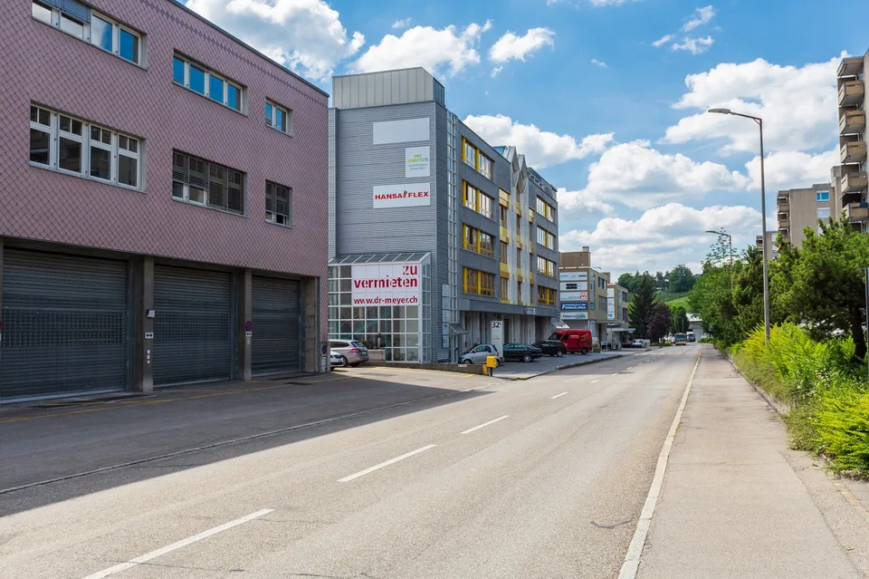 Spazio commerciale, logistico, ufficio o magazzino a prezzi accessibili in affitto - Utilizzo temporaneo possibile – foto 13 di 14