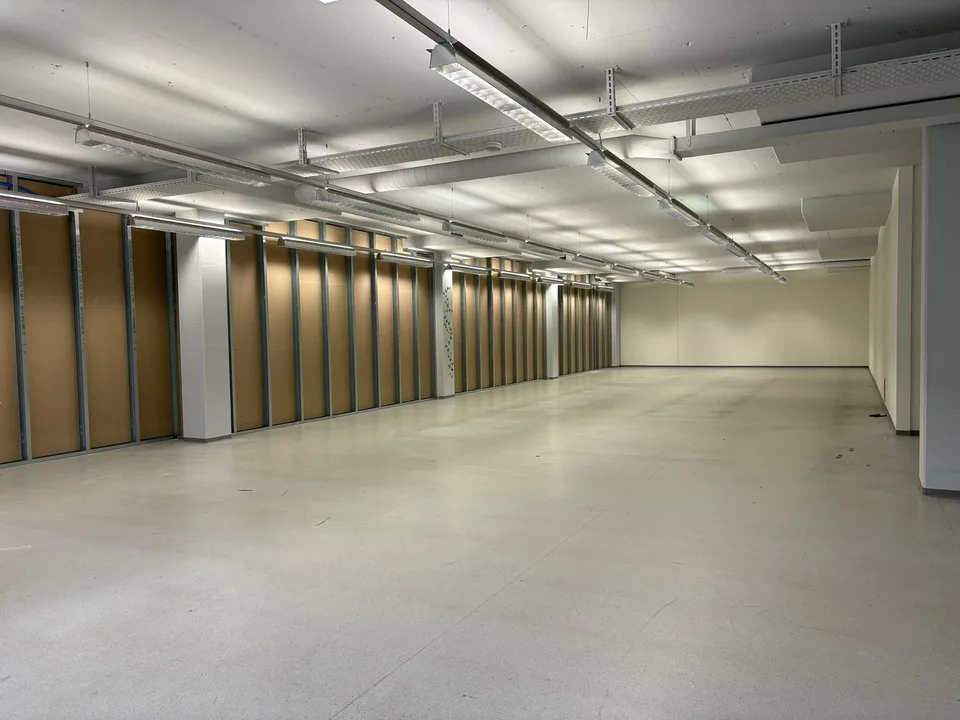 Spazio commerciale, logistico, ufficio o magazzino a prezzi accessibili in affitto - Utilizzo temporaneo possibile – foto 6 di 14