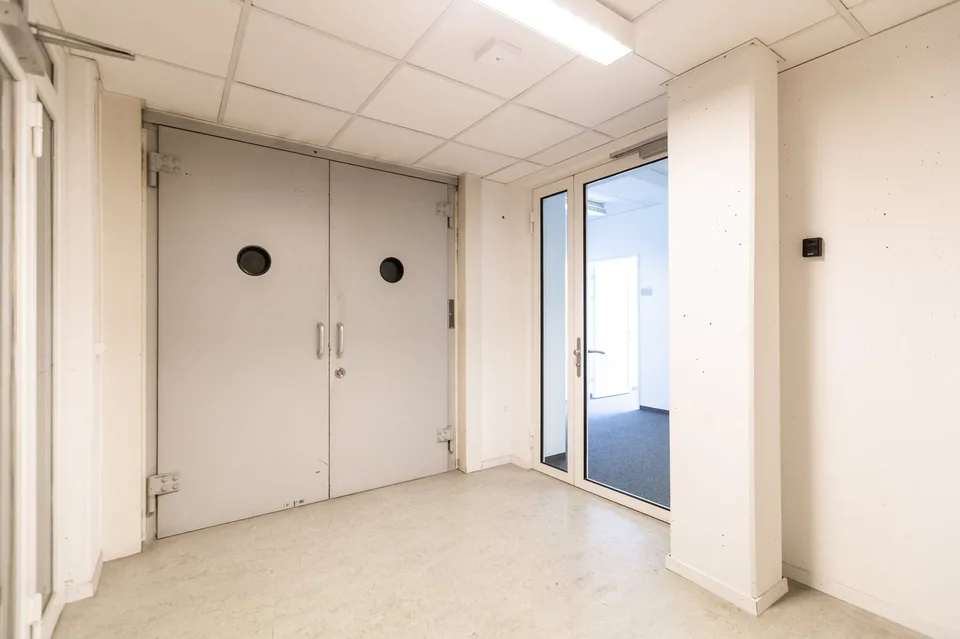 Spazio commerciale, logistico, ufficio o magazzino a prezzi accessibili in affitto - Utilizzo temporaneo possibile – foto 7 di 14
