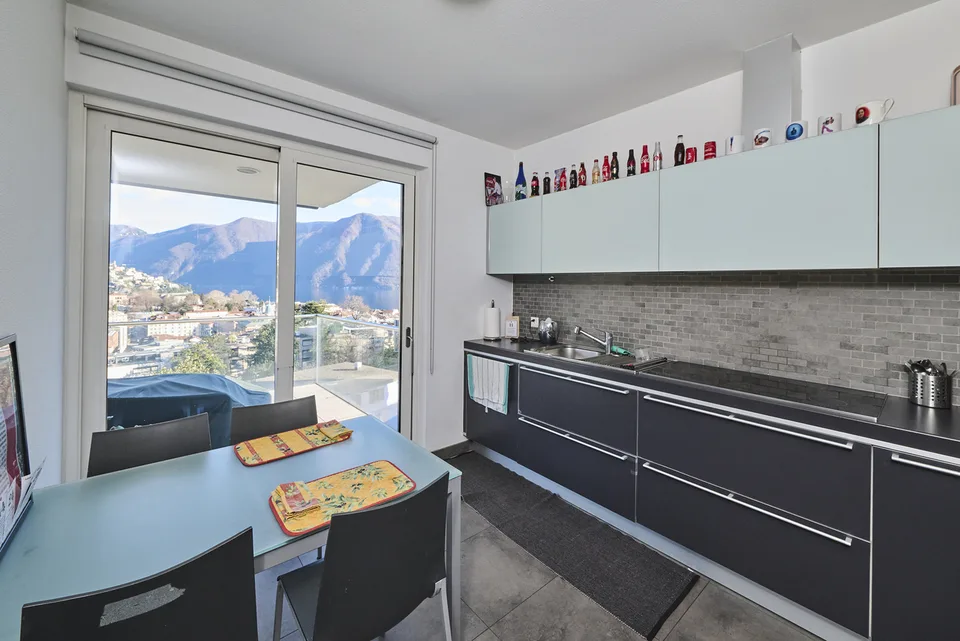 Prestigioso 4,5 locali vista lago a due passi dal centro di Lugano – foto 6 di 13