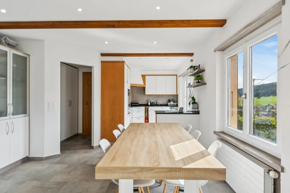 Superbe opportunité : Spacieux appartement rénové en 2026 – photo 3 sur 12