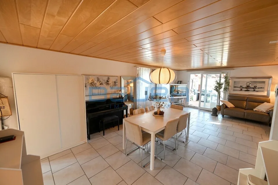 Maison mitoyenne confortable avec jardin et cheminée – photo 5 sur 12
