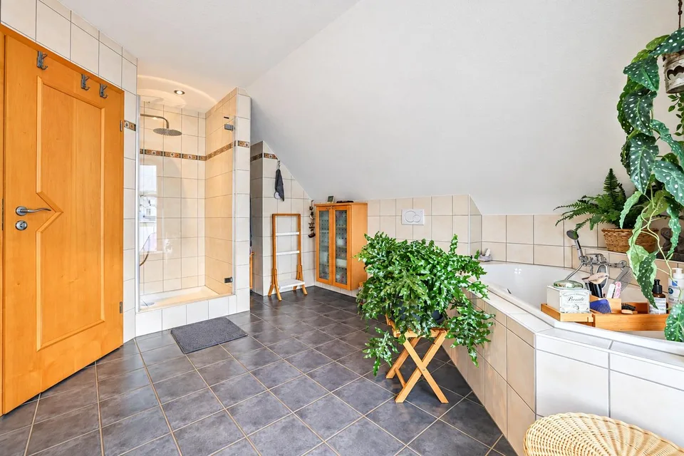 Freistehendes 5½ Zi.-Einfamilienhaus mit Garten in Metzerlen – Foto 14 von 19
