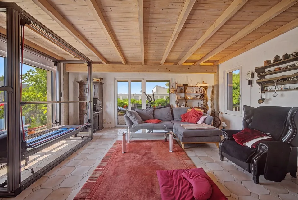 Wohnen im Grünen - Ihr Zuhause mit privatem Naturpool – Foto 3 von 12