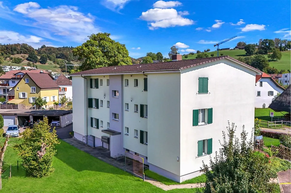 Casa multifamiliare ben curata con tre appartamenti da 2½ e sei appartamenti da 3½ locali – foto 11 di 12