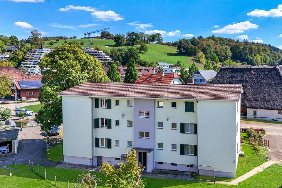 Casa multifamiliare ben curata con tre appartamenti da 2½ e sei appartamenti da 3½ locali – foto 10 di 12