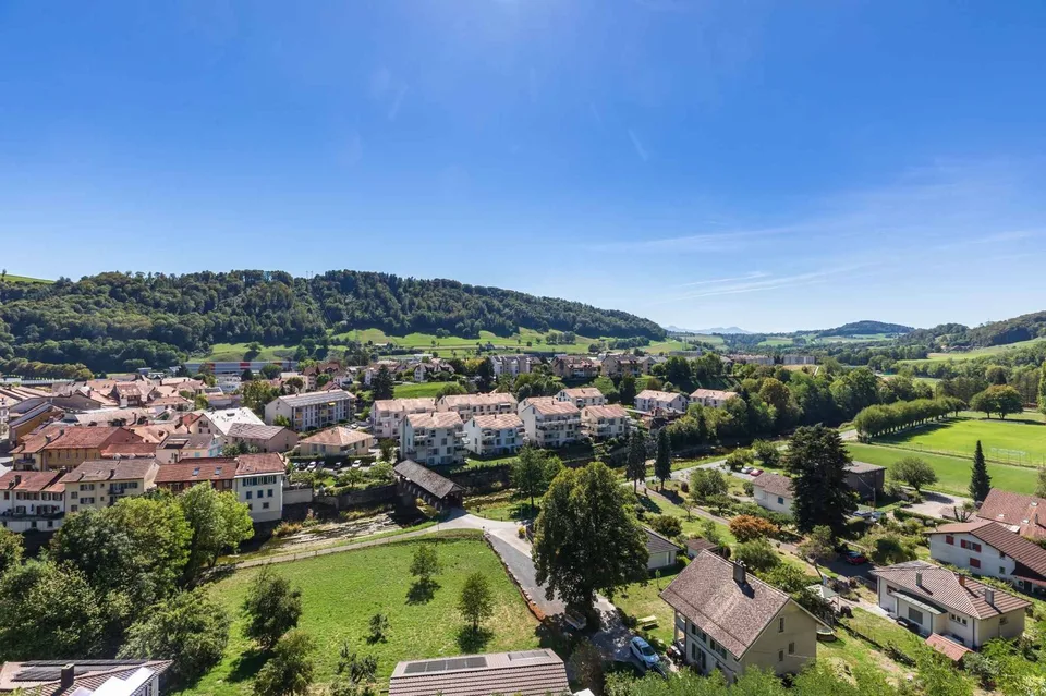 Exklusiv - Eine außergewöhnliche, vollständig renovierte Villa – Foto 8 von 10