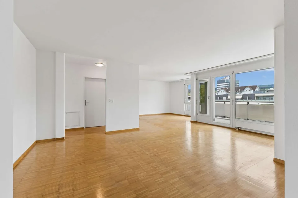 RESERVIERT: Zentral in Baar mit Blick ins Grüne: 114 m2 und zwei gedeckte Balkone – Foto 2 von 11