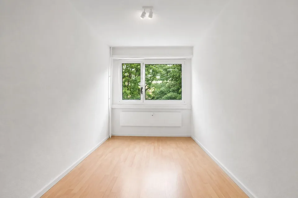 Modern, zentral und 2 Einstellhallenplätze inklusive – Foto 9 von 13