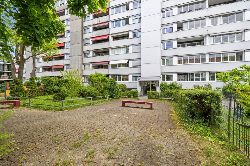 Modern, zentral und 2 Einstellhallenplätze inklusive – Foto 13 von 13